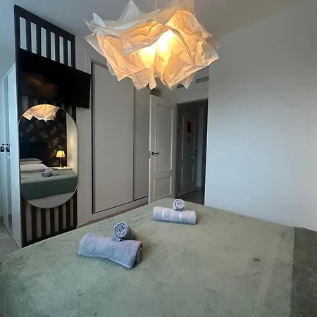 Aquamar 아파트
